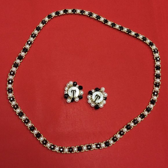 Vintage Black Beads and Faux Pearl Toggle Necklace Earrings Set - Picture 2 of 11